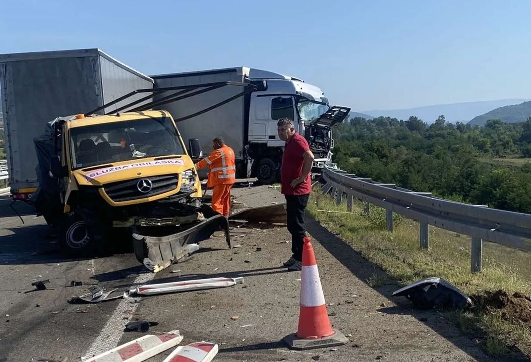 Stravi An Sudar Na Auto Putu Bujanovac Vranje Bujanova Ke