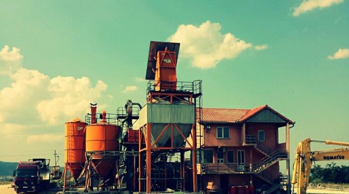 Asfaltna baza: foto Saba Belča