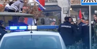 Blokada kod Opštine na Badnji dan u Bujanovcu