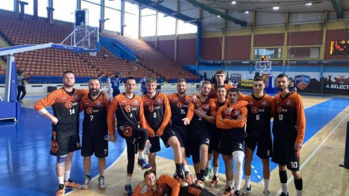 Košarkaši OKK Play 017