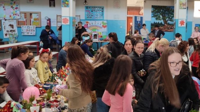 Humanitarni bazar za malu Dunju