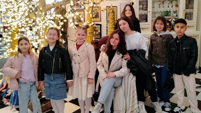 Bujanovački recitatori na smotri