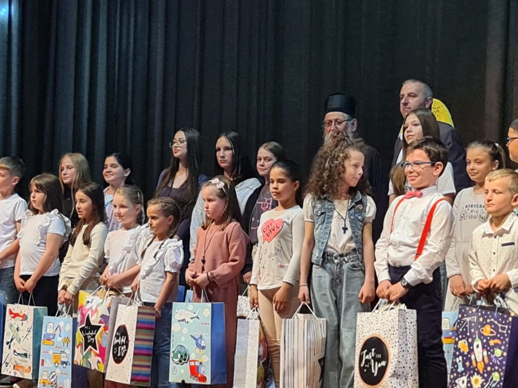 Vaskršnja priredba: Nagrađeni učenici