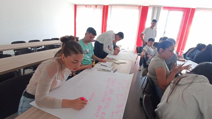 Svetosavci protiv vršnjačkog nasilja