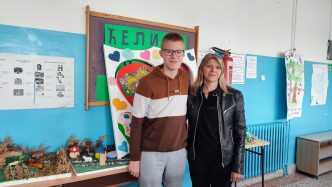 Filip Simonović i nastavnica Daliborka Mladenović