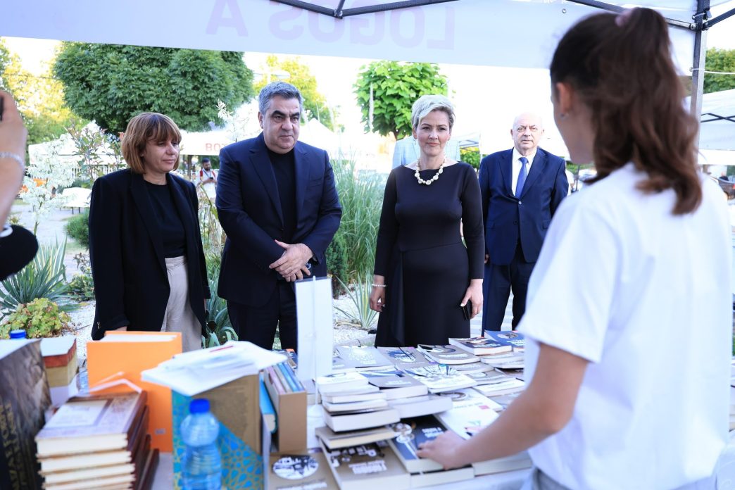 Sajam albanskih knjiga u Preševu