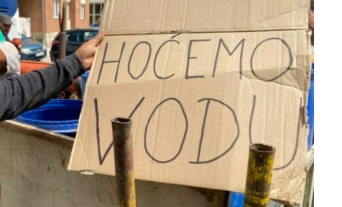 Pola sela bez vode mesec dana