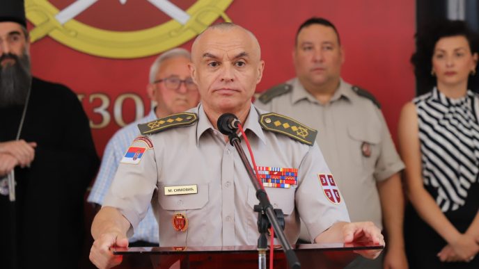 General Simović predao dužnost (foto Grad Niš)
