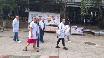 Radnici Apoteke od Opštine traže rešenje