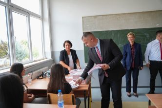 Besplatni udžbenici za sve osnovce Albance