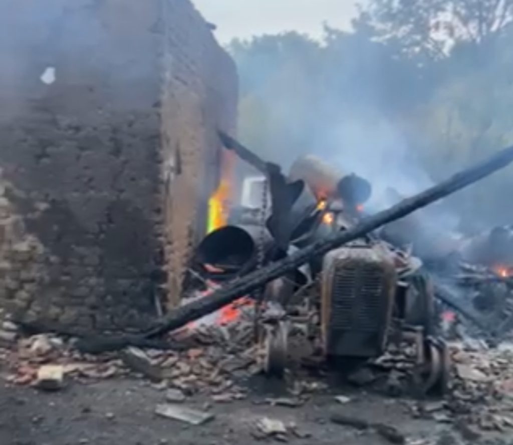 Jovićima požar uništio sve što su godinama sticali