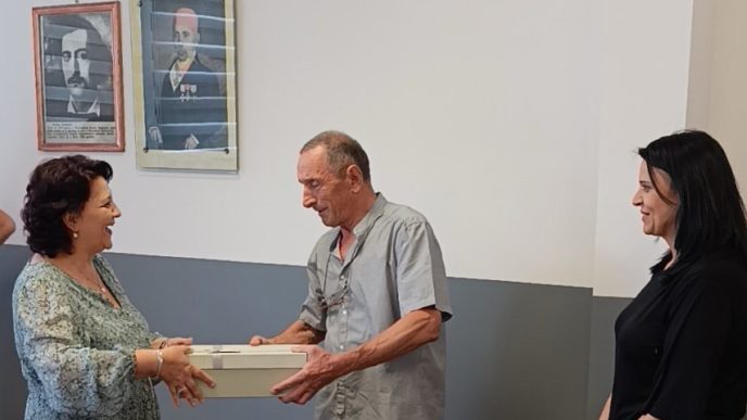 Nastavnik Voja izašao u penziju