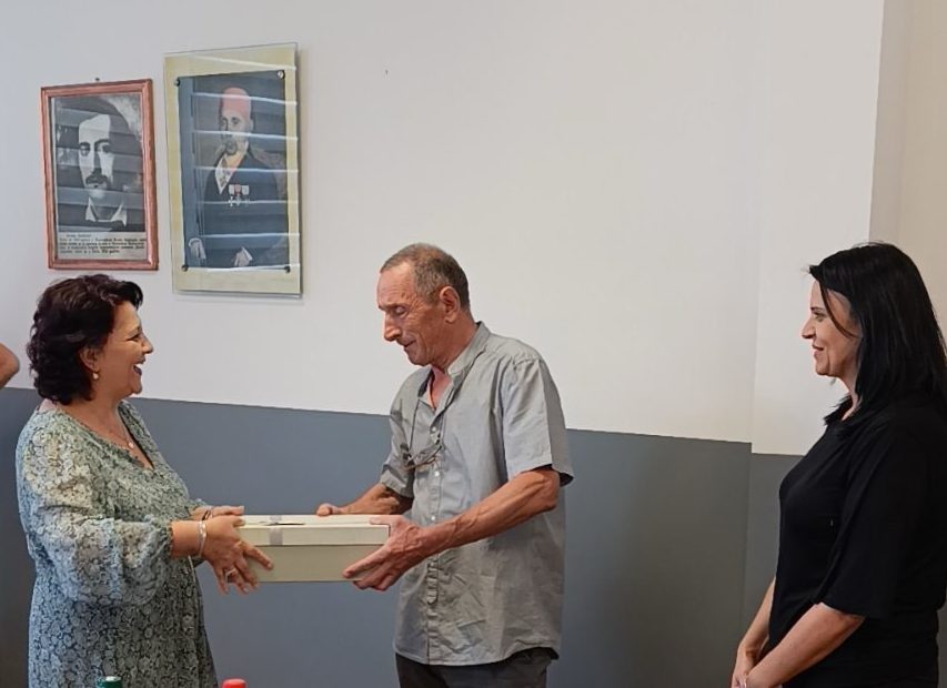 Nastavnik Voja izašao u penziju